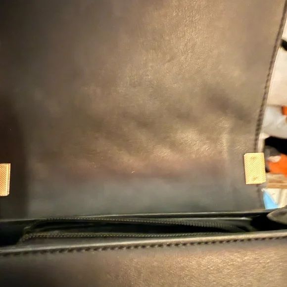 Designer Indpired Black Quilted Leather Shoulder Bag - Picture 4 of 16